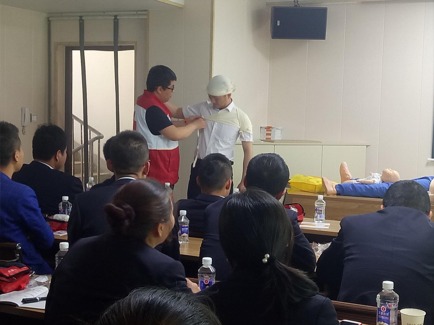 紅十字會應急救護培訓進企業，聚力提升員工自救互救能力