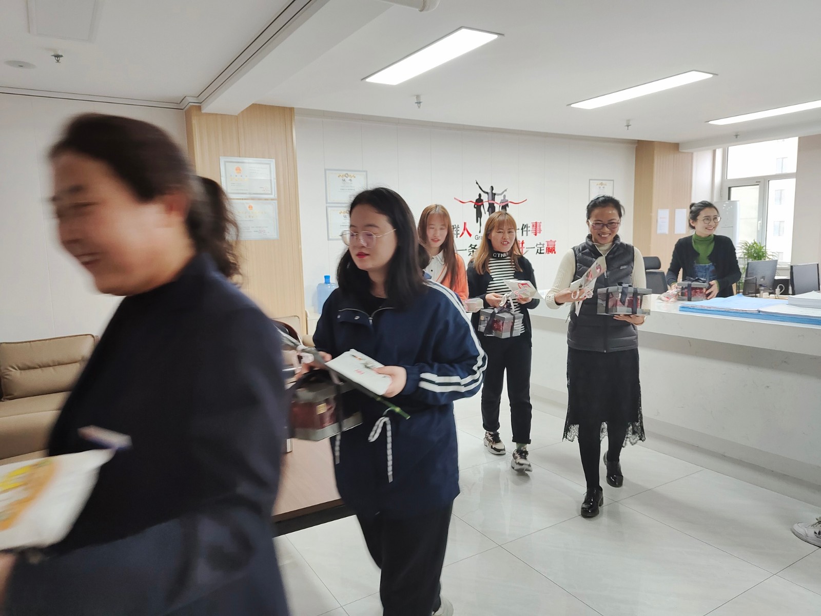 創先爭優增才干   關愛婦女促和諧