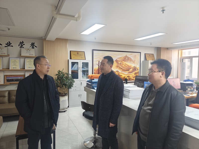 慶陽市總工會領(lǐng)導(dǎo)蒞臨信合與恒達公司參觀指導(dǎo)，共謀企業(yè)發(fā)展新篇章